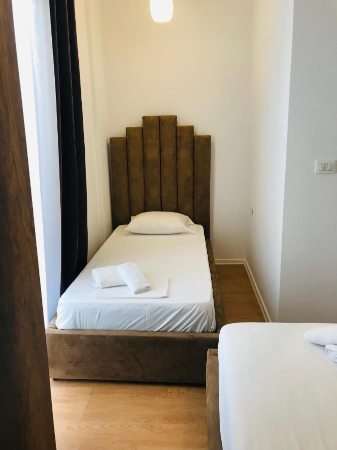Enia'S Room Sarande Luaran gambar