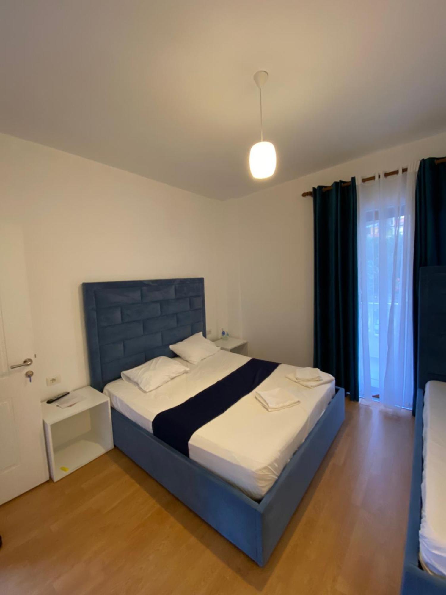 Enia'S Room Sarande Luaran gambar