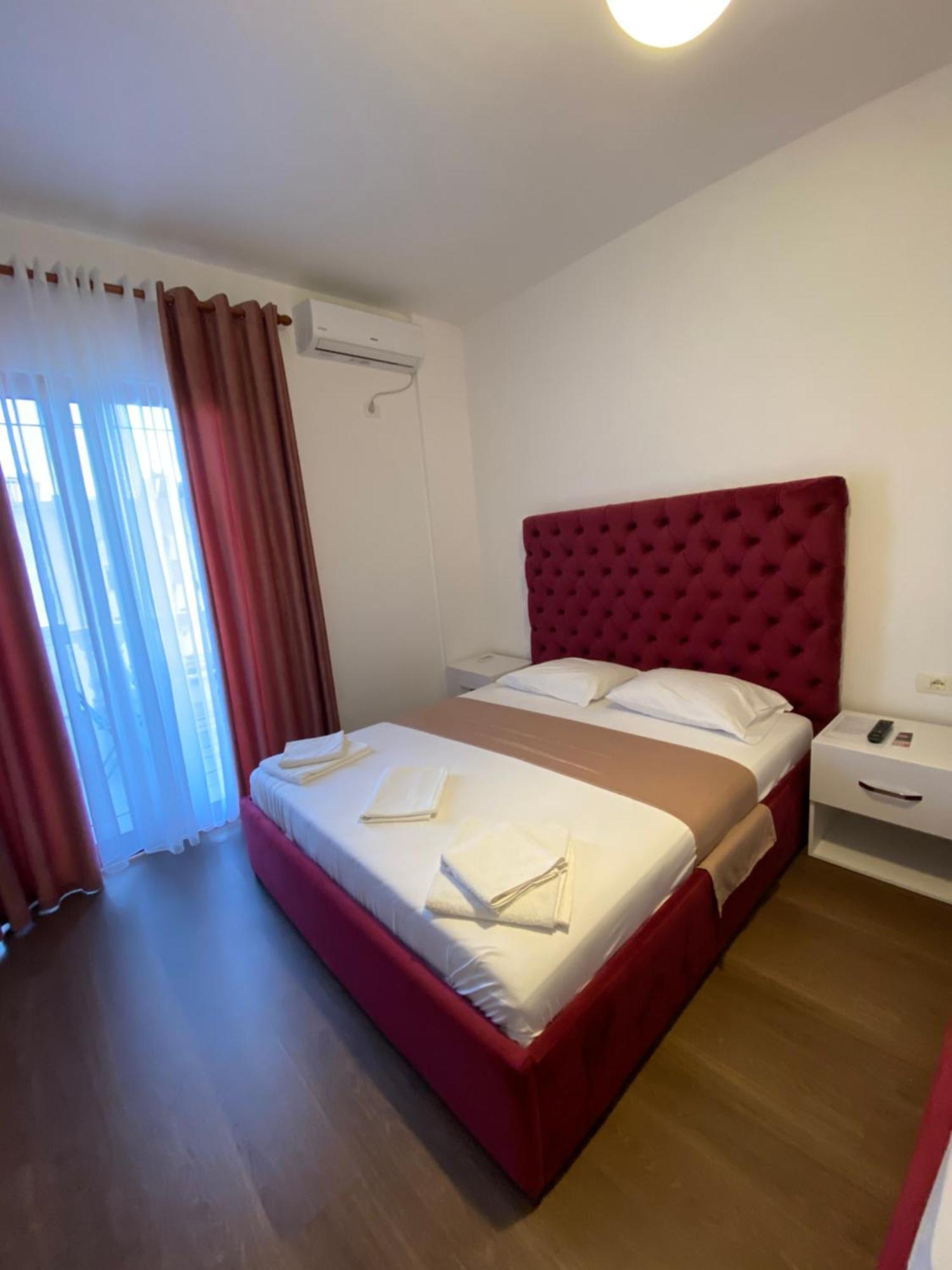 Enia'S Room Sarande Luaran gambar